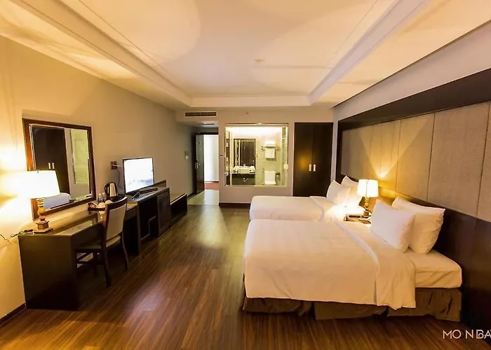 Hotel Moon Halo