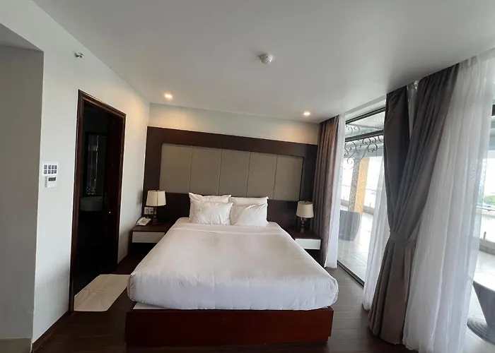 Hotel Moon Halo Ha Long