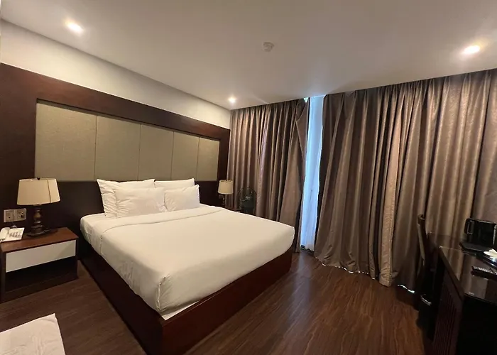 Hotel Moon Halo